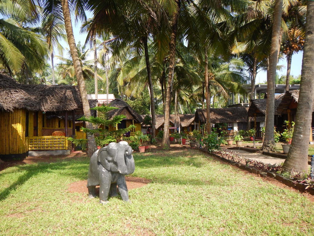 Bamboo Village Varkala Exterior foto